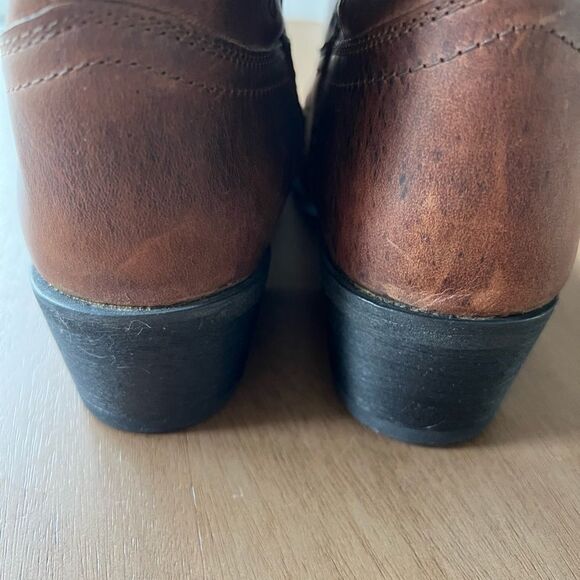 Women Smokey mountain boots style 3771 pattern Rosette, Brown Distress Sz 6 NWOT - Picture 12 of 16